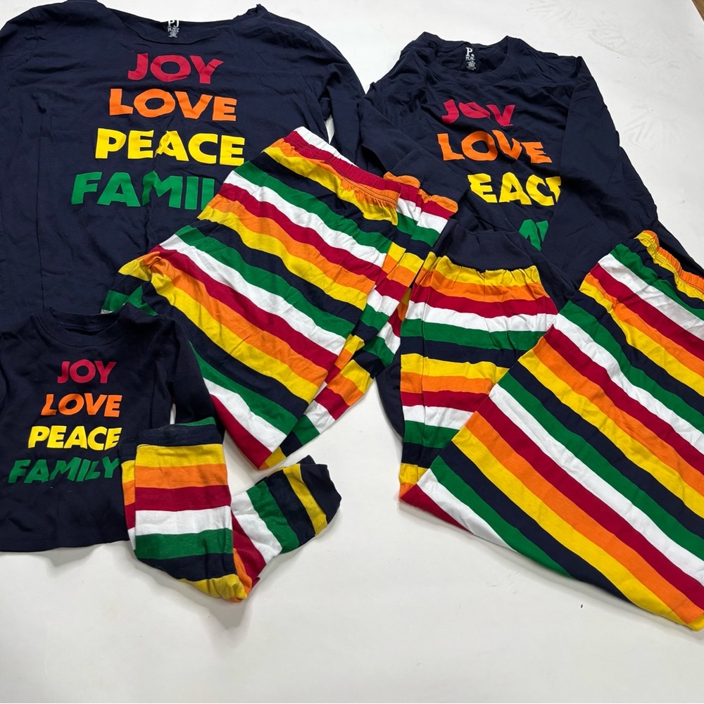 Mom Dad & Baby Matching Pajama Sets Sizes Large Medium & 3-6M